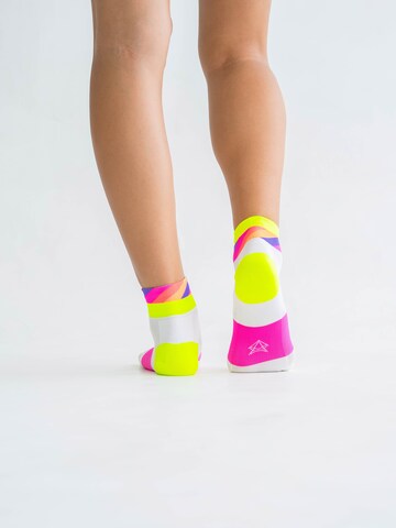 INCYLENCE Athletic Socks 'STRIDES SHORT' in Yellow