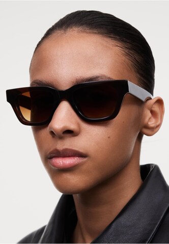 CHIMI Sunglasses in Brown