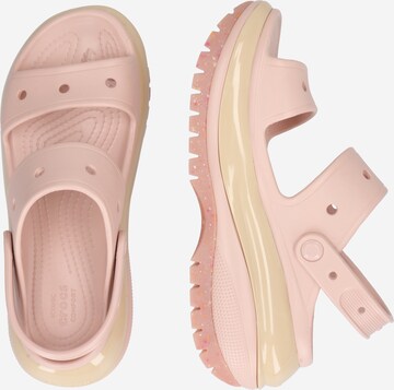 Crocs - Sandália 'Classic Mega Crush' em rosa