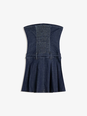 Bershka Sukienka w kolorze niebieski