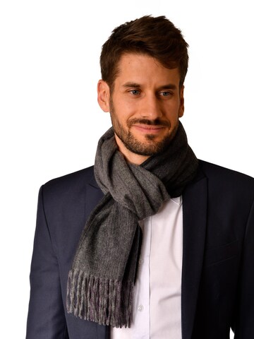 MayTree Scarf in Purple: front