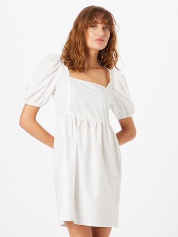 Monki Φόρεμα σε λευκό: μπροστά