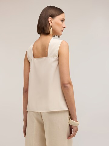 Haut MOTIVI en blanc