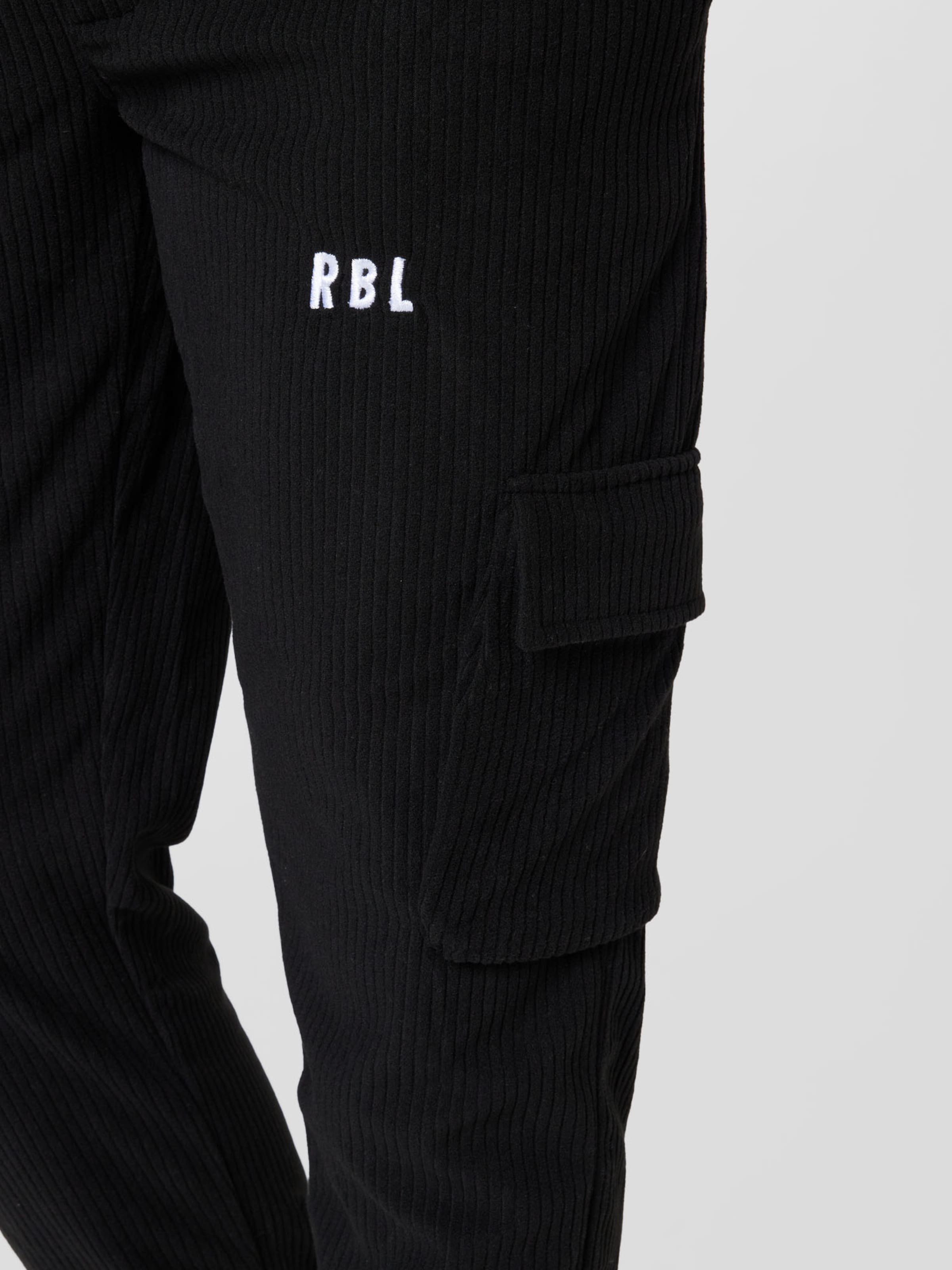 Vêtements Pantalon cargo Archer Redefined Rebel en Noir 