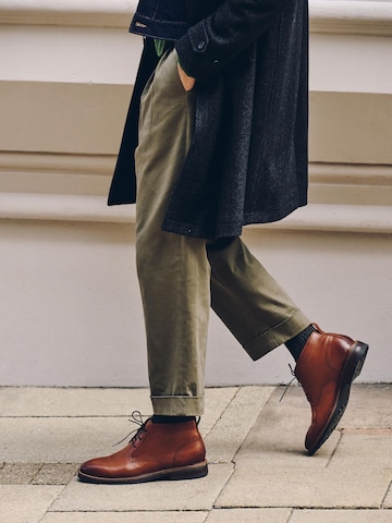 Next - Botines chukka en marrón
