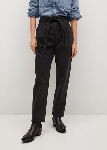 MANGO Regular Pleat-Front Pants in Black: front