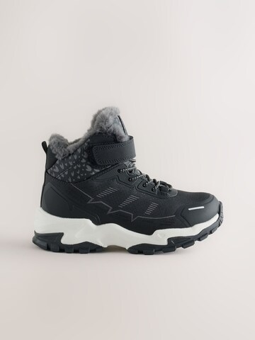 Next Snow boots in Black