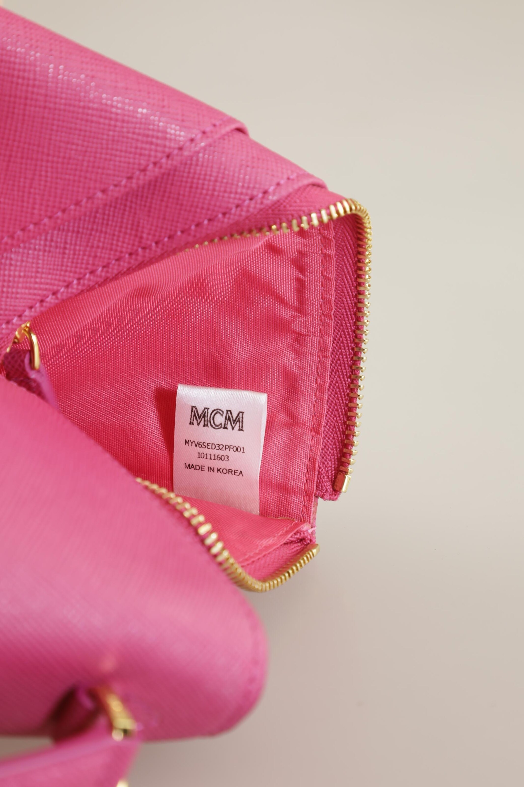 MCM Handtasche klein Leder One Size in Pink
