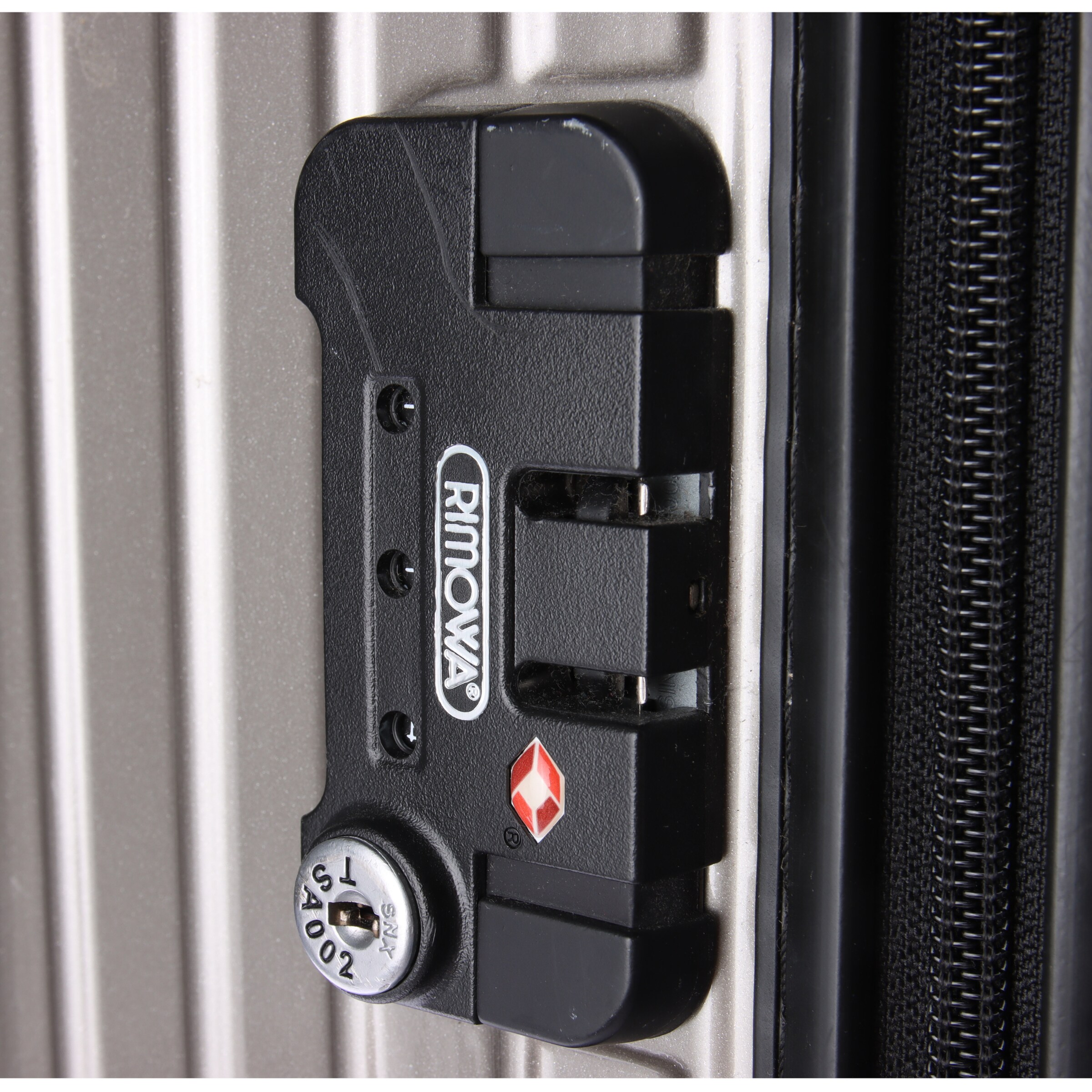 Rimowa Bag in One size in Grey