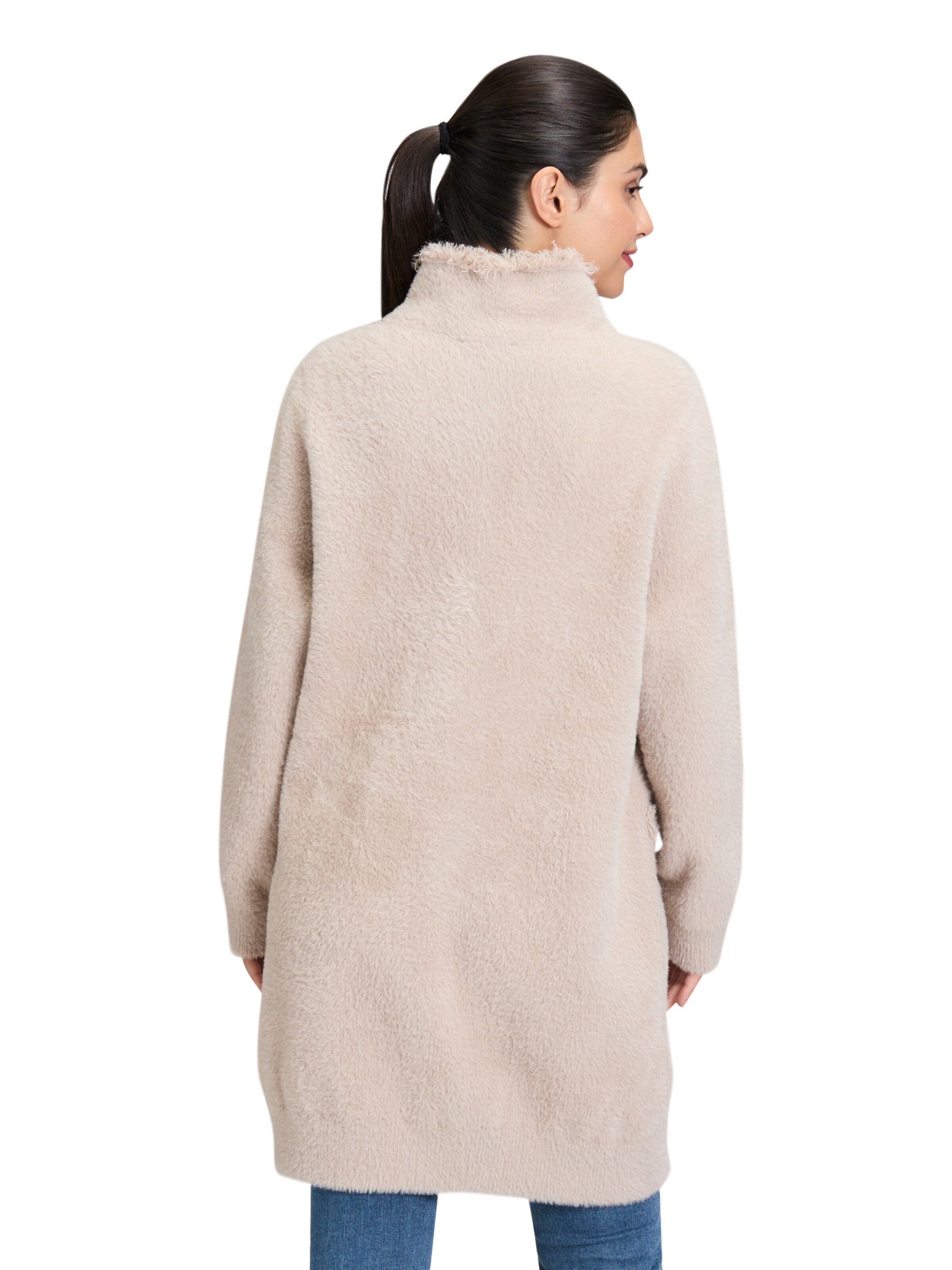 Cardigan Amber & June en beige