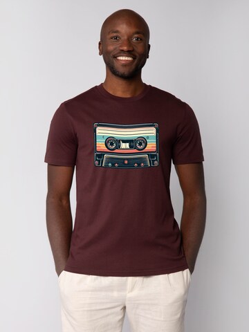 T-Shirt 'Retro Kassette' Watapparel en rouge : devant