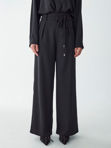 regular Pantaloni 'MILLER' di BWLDR in nero: frontale