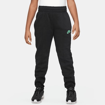 Nike Sportswear Tapered Hose in Schwarz: predná strana