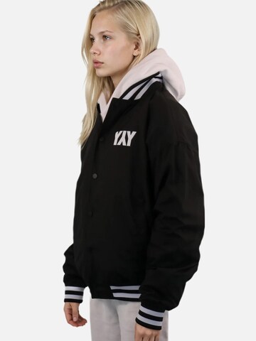 HEFTYKA Übergangsjacke‌‌‌ in Schwarz