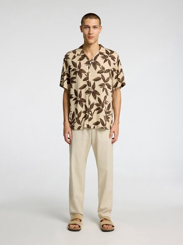 SELECTED Regular fit Button Up Shirt 'SLHNOA' in Beige