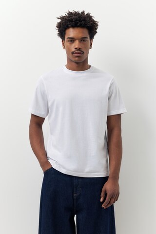 Pull&Bear Shirt in Zwart: voorkant