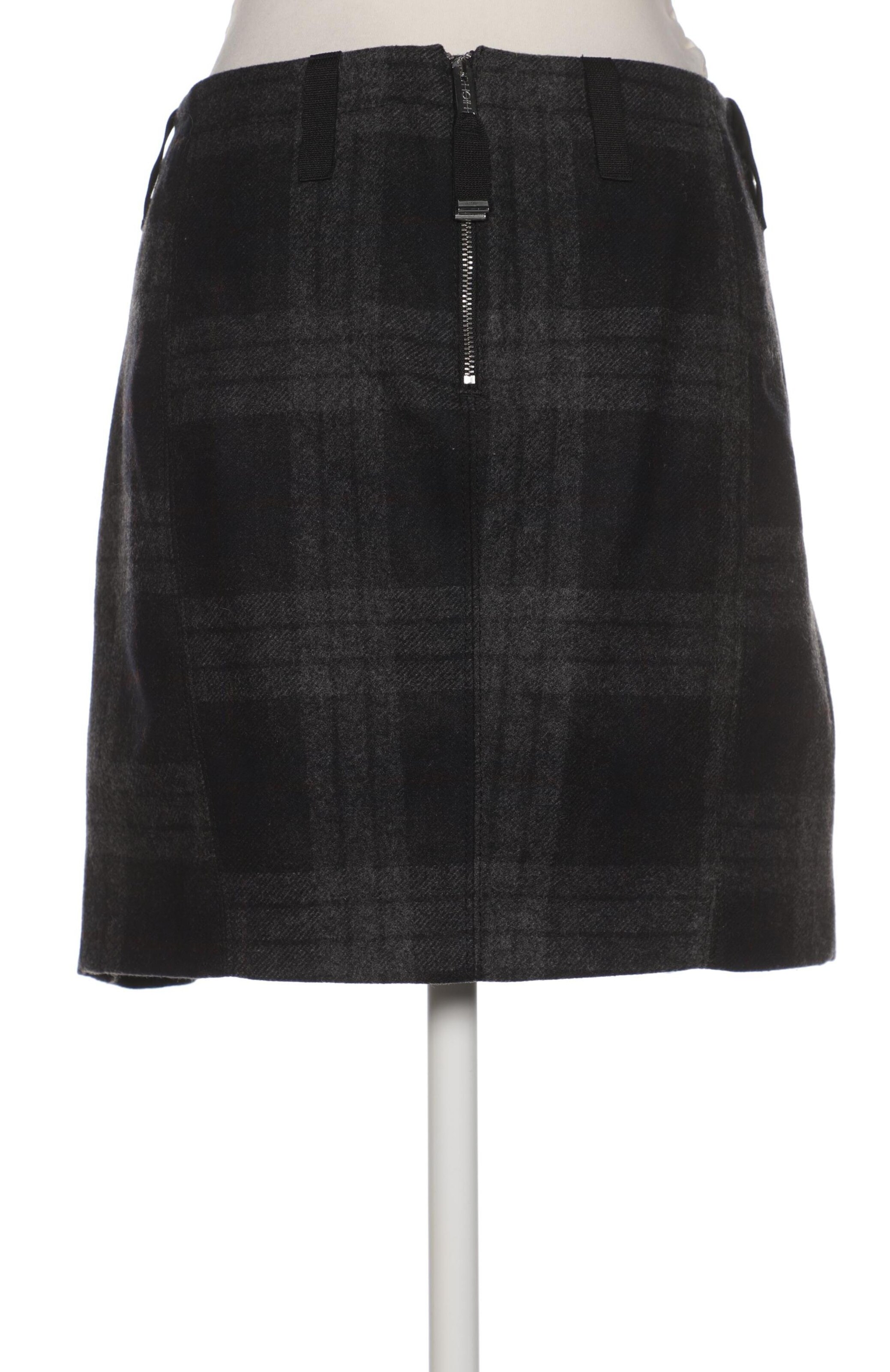 HIGH Skirt in S in Black