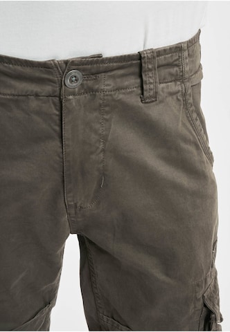 ALPHA INDUSTRIES Regular Hose 'Jet' in Grau