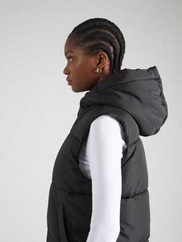 Gilet 'Charis' ABOUT YOU en noir