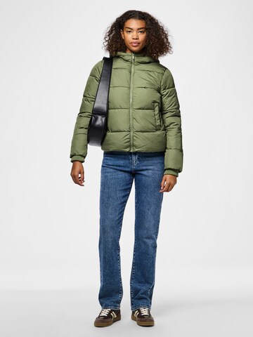 PIECES Winter Jacket 'PCBee' in Green