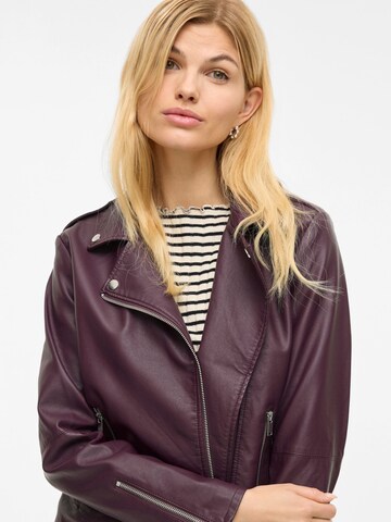 Veste mi-saison 'VICARA' VILA en rouge