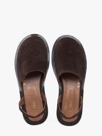 Sandalo '11-FN10' di Estro in marrone