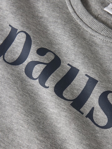 NAME IT - Sudadera en gris