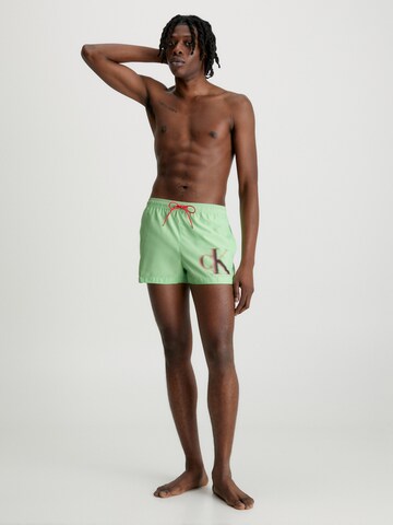 Calvin Klein Swimwear Badeshorts i grøn