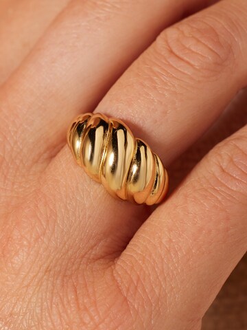 Lucardi Ring 'Statement' in Goud: voorkant