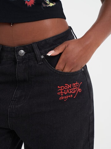 Baggy Jeans 'Blooming Death' di Ed Hardy in nero