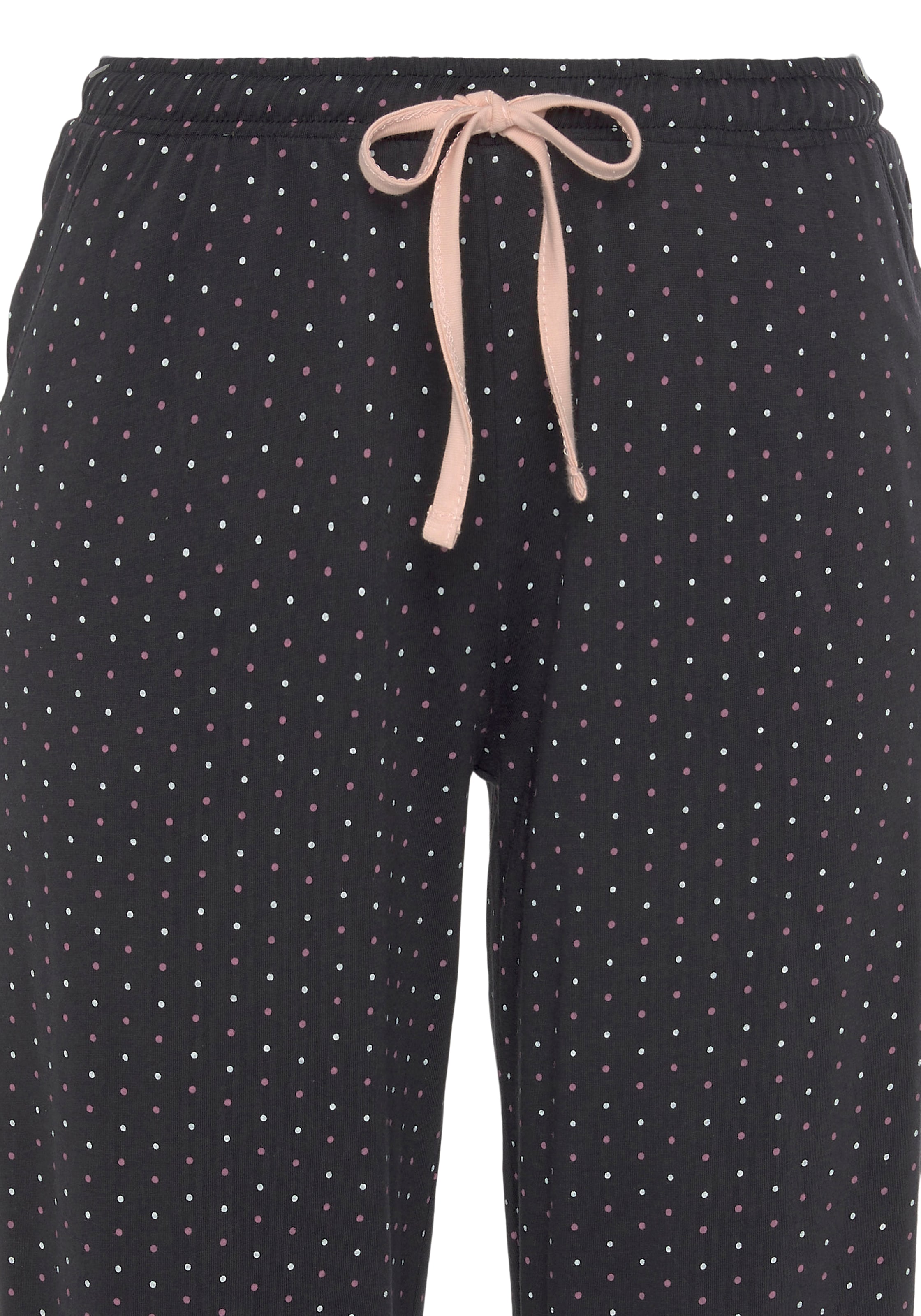 Pijama 'Dreams' de la VIVANCE pe roz