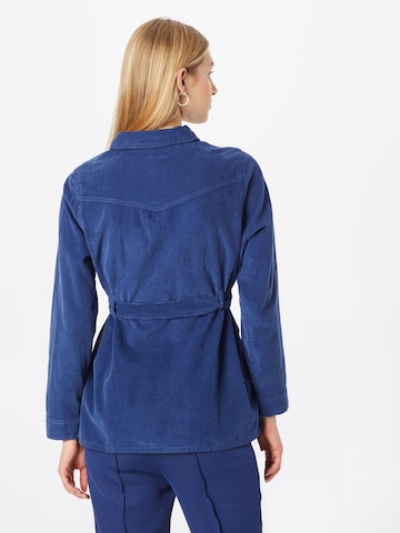 Veste mi-saison 'NIRA' PIECES en bleu