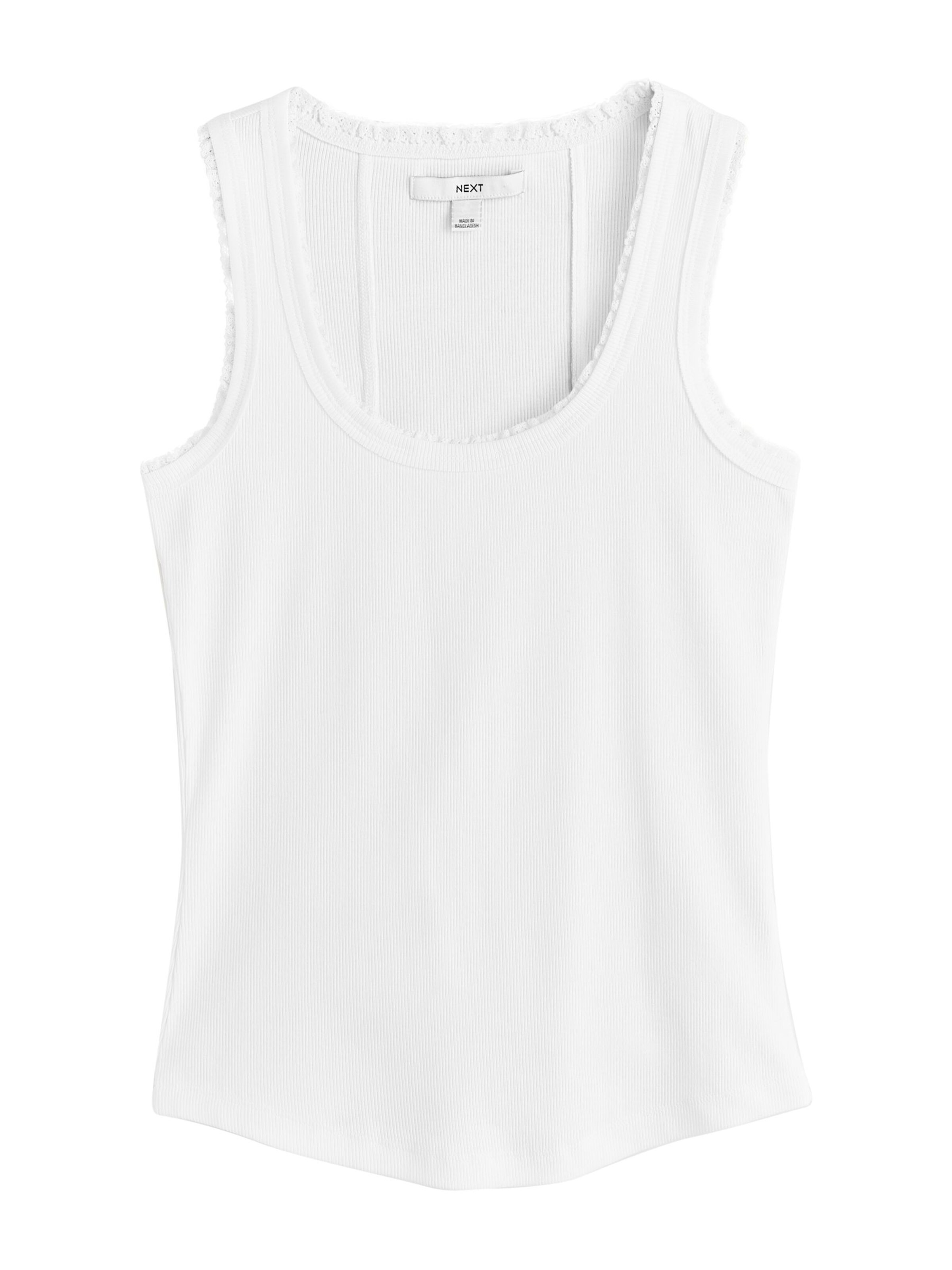 Next Top in White: front