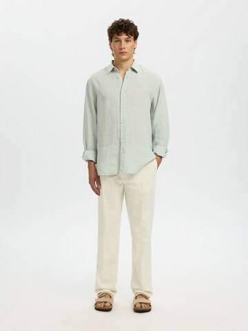 regular Pantaloni con piega frontale 'SLH196-STRAIGHT LEROY' di SELECTED in bianco