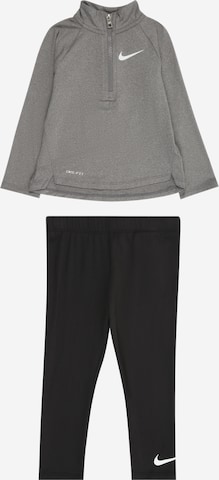 Nike Sportswear Комплект в Черный: спереди