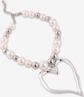 SOHI Ketju 'Timotha' värissä hopea: etupuoli