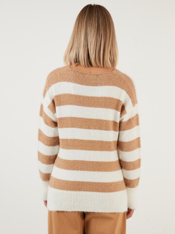 LELA Sweater in Beige