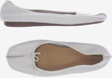 CLARKS Flats & Loafers in 43 in White: front