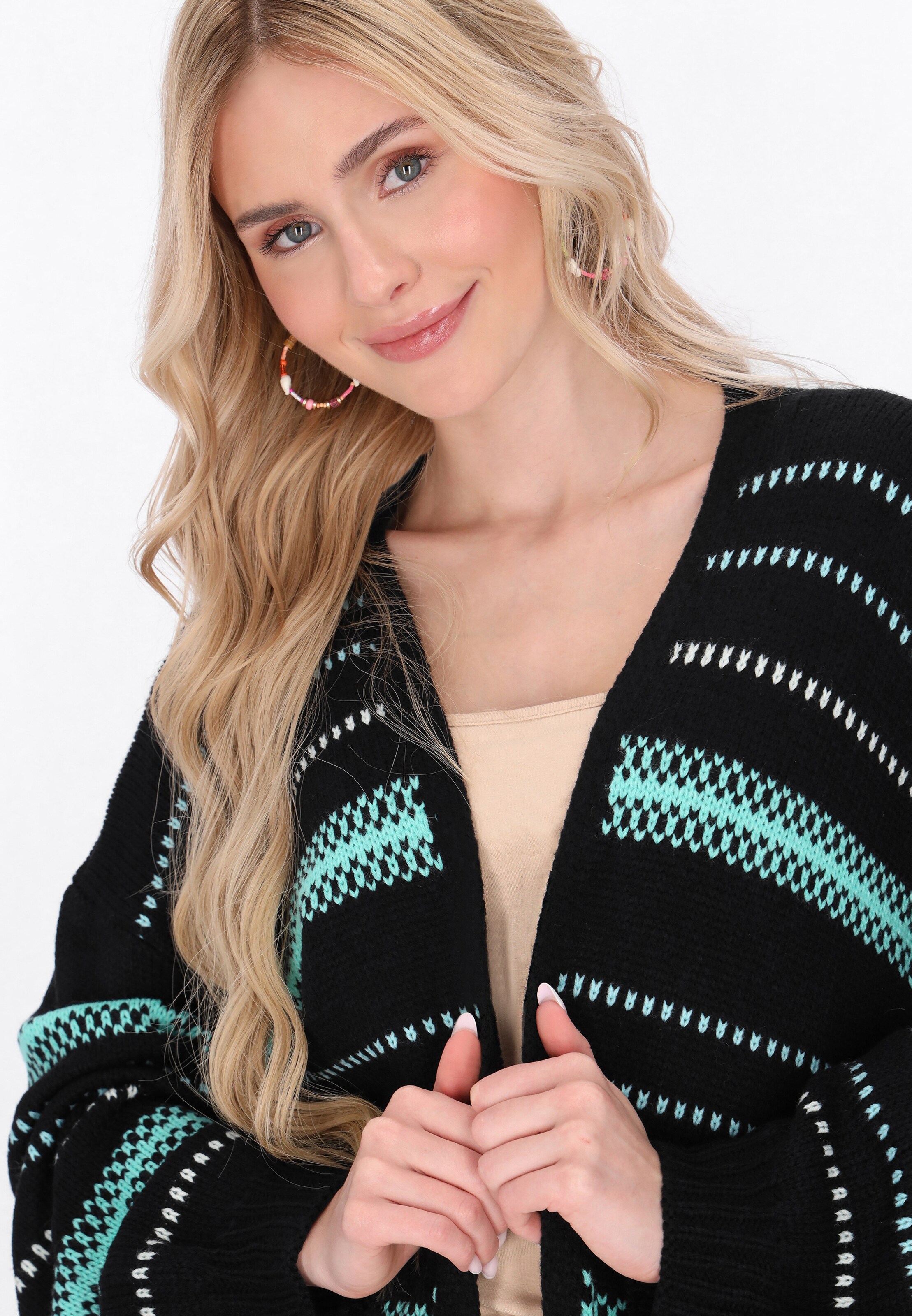 IZIA Kampsun, värv must