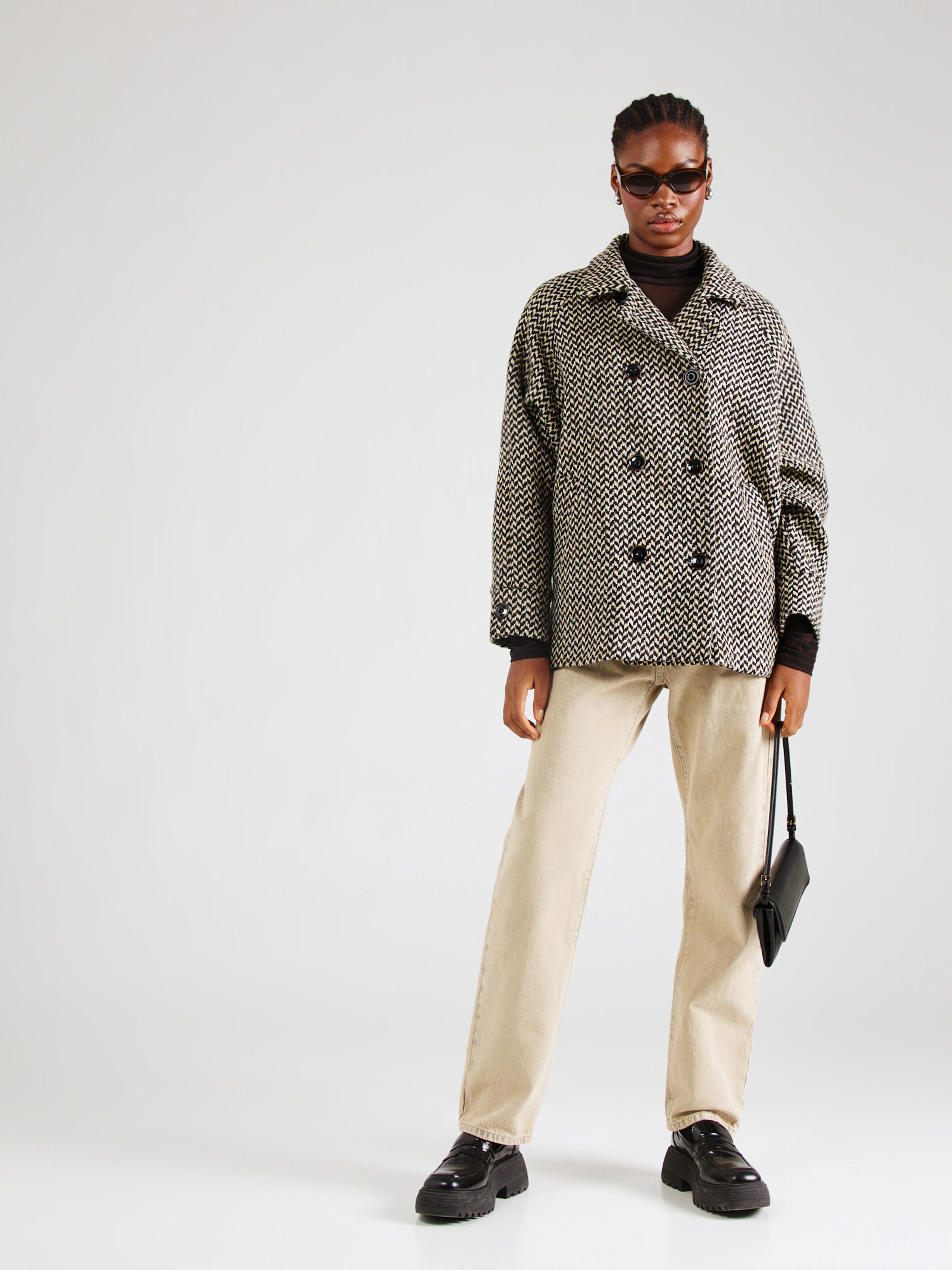 Sessun manteau sale