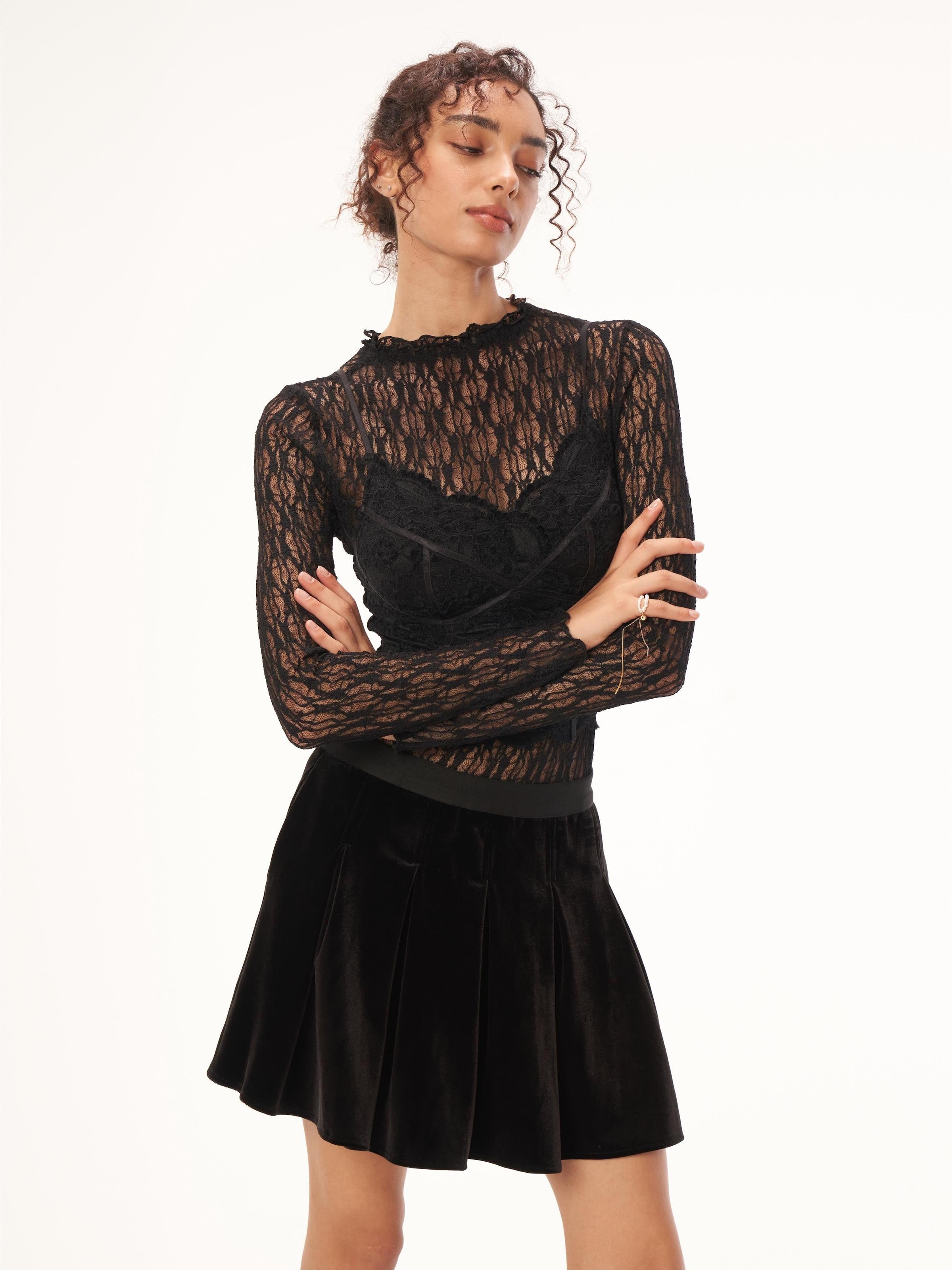 Top in maglia 'YOLIGEX Spitzen Langarmtop' di yoligex in grigio