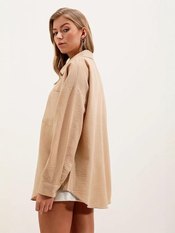 Maglietta 'Hemden' di Bigdart in beige