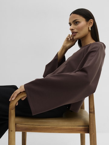 Maglietta di bonprix in marrone