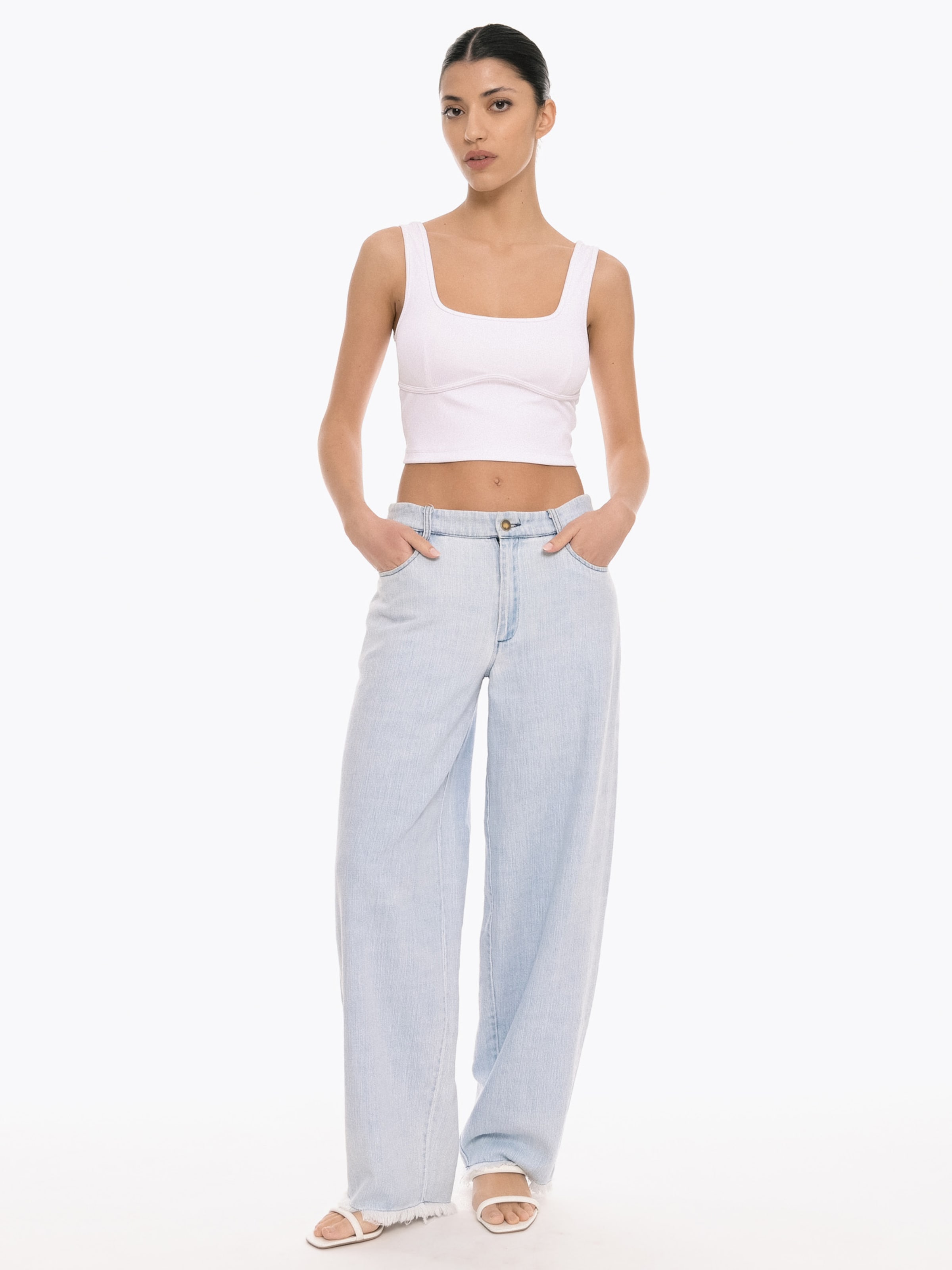 4TAILORS Loosefit Housut värissä sininen: etupuoli