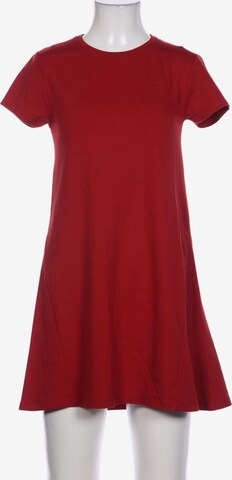 Trafaluc Dress in M in Red: front