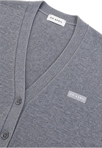 Cardigan 'Linnea' OH APRIL en gris
