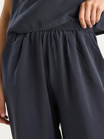 Completo pantalone di Bianco Lucci in grigio