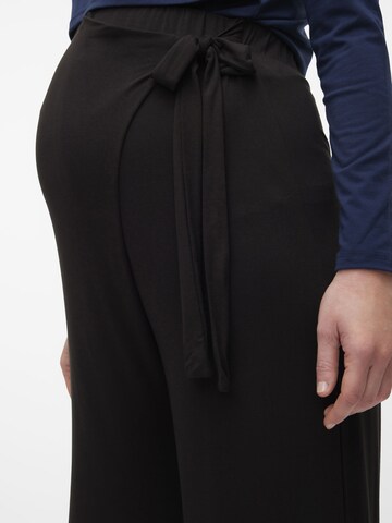 MAMALICIOUS Regular Trousers 'MLGIOVANNA' in Black
