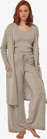 YOU LOOK PERFECT Loungewear in Grey: front