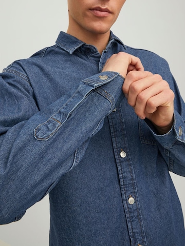 JACK & JONES Comfort fit Button Up Shirt in Blue